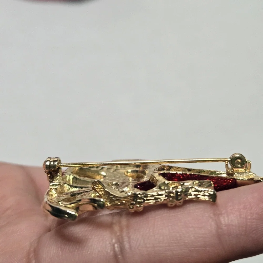 The Unbranded Brand vtg enamel